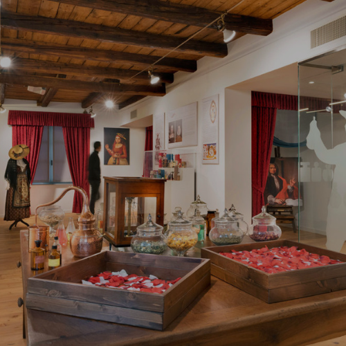 Profumo su misura. Viaggio nella creazione olfattiva Casa del Profumo Feminis Farina Santa Maria Maggiore - Accademia del Profumo